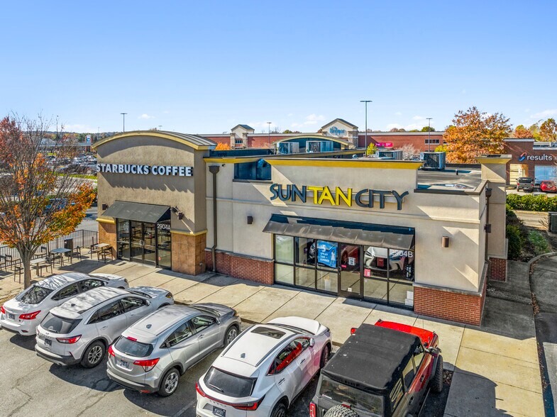 More Photos Of 2910 S Church St, Murfreesboro Freestanding For Lease