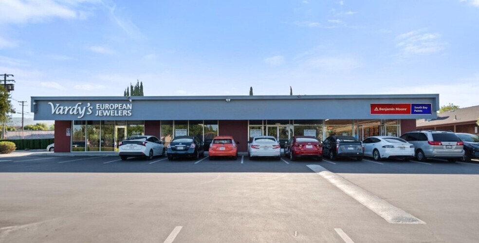 More Photos Of 10215-10225 S De Anza Blvd, Cupertino Freestanding For Lease