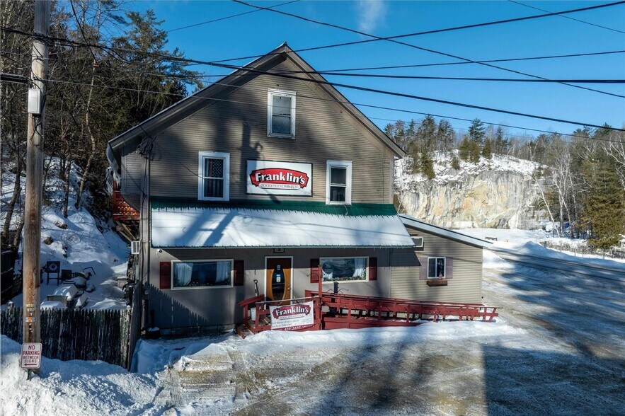 Primary Photo Of 25 North St, Proctor Restaurant For Sale