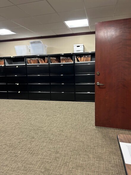 More Photos Of 3829 N Classen Blvd, Oklahoma City Office For Lease
