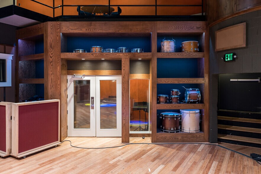 More Photos Of 2908 Epperly Dr, Del City Loft Creative Space For Sale