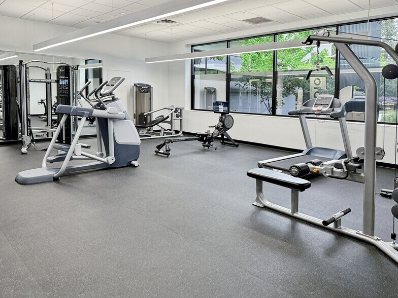 More Photos Of 2018 156th Ave NE, Bellevue Coworking Space