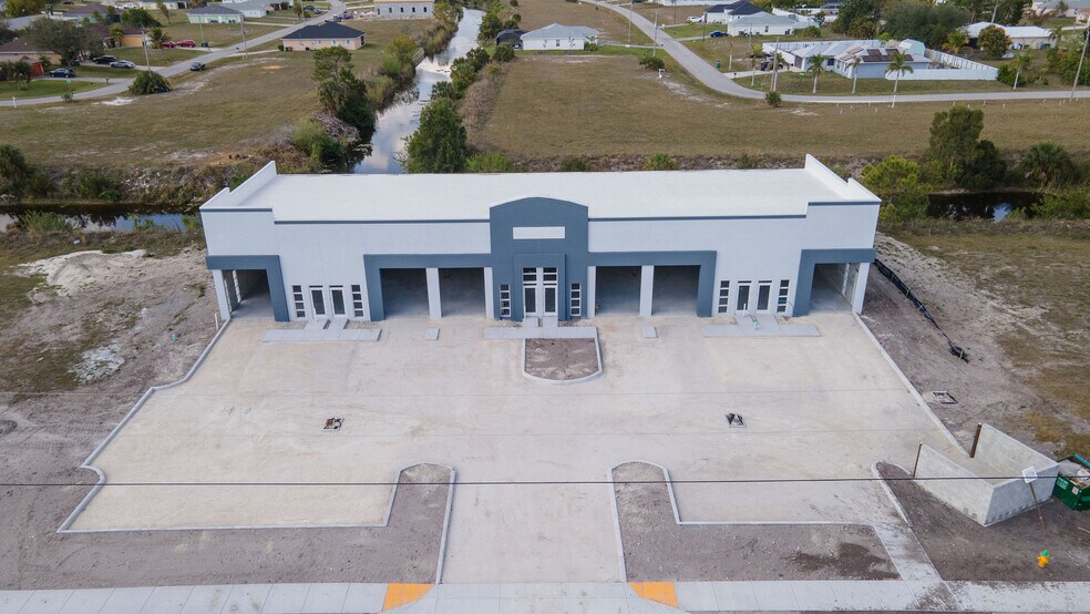 More Photos Of 1913 NE 10th Ter, Cape Coral Office For Lease