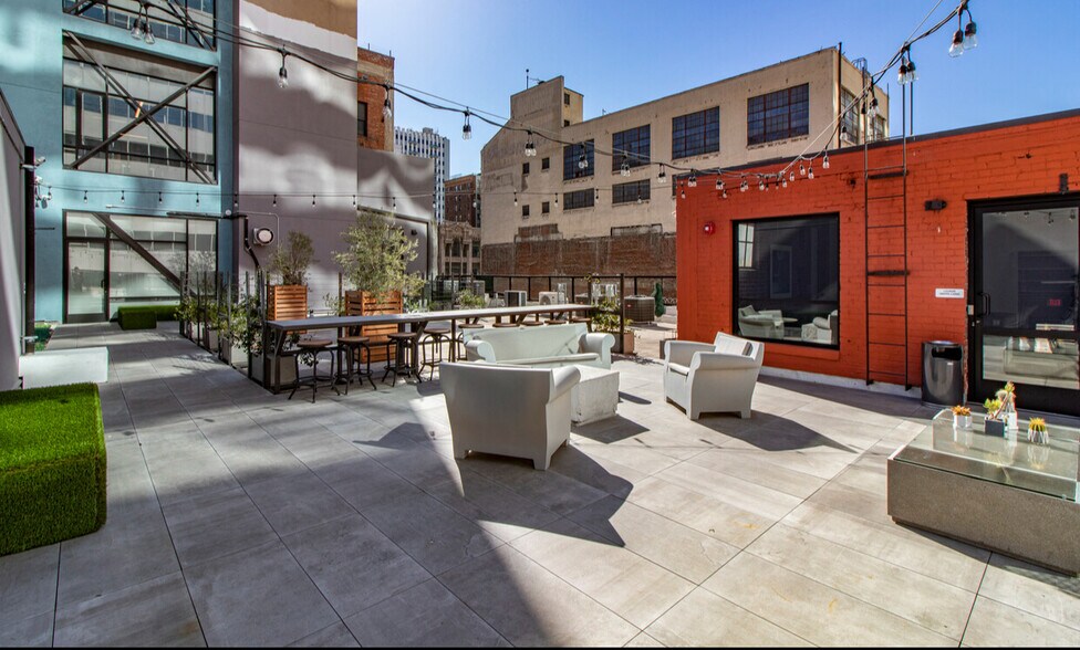 More Photos Of 537 S Broadway, Los Angeles Loft Creative Space For Sale
