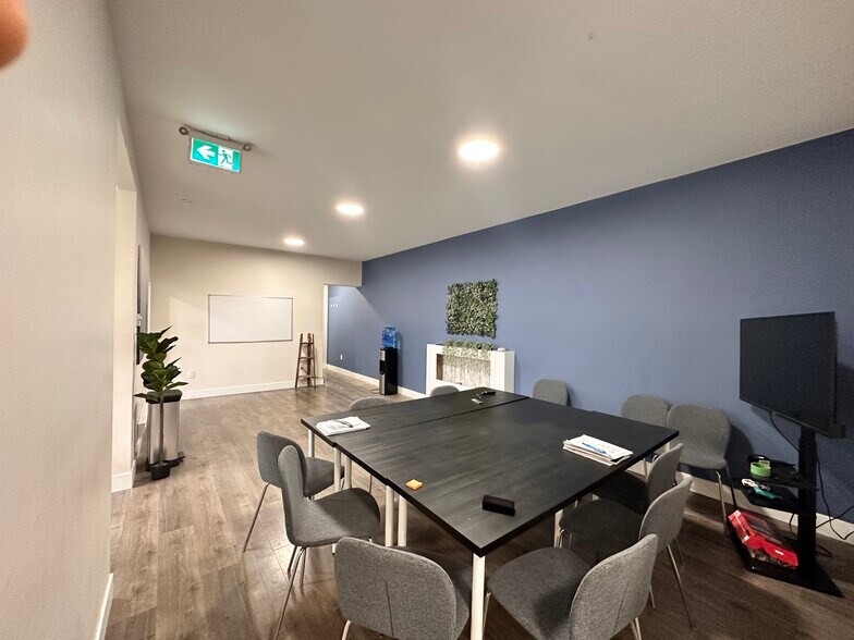 More Photos Of 518 Agnes St, New Westminster Office For Lease