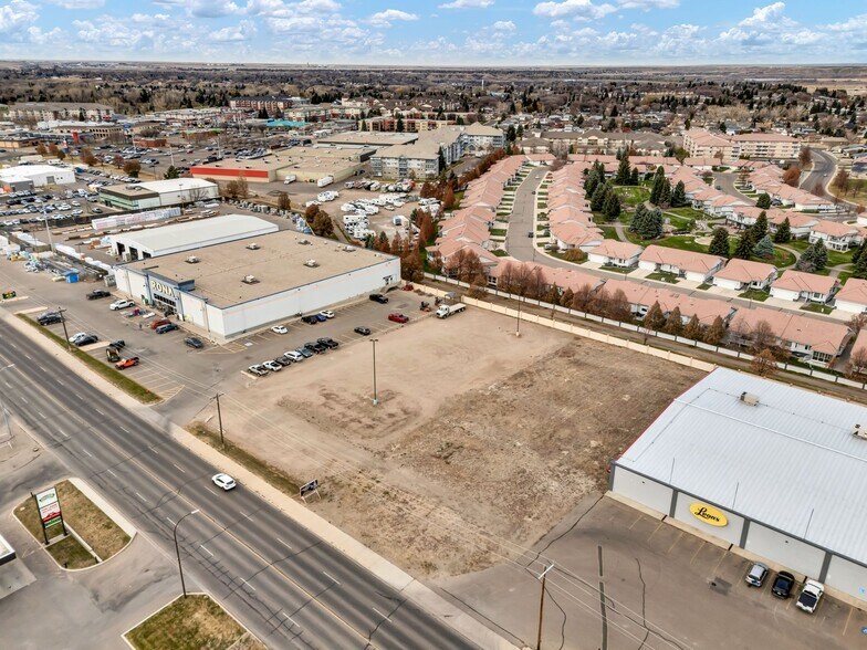 More Photos Of 1342 Trans Canada Way SE, Medicine Hat Land For Lease
