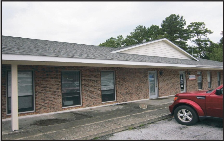More Photos Of 1703 Country Club Rd, Jacksonville Medical For Lease
