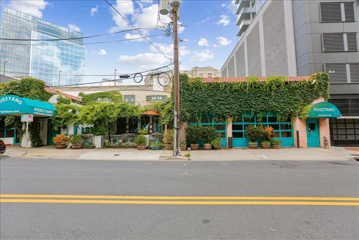 Primary Photo Of 4948 Fairmont Ave, Bethesda Restaurant For Lease