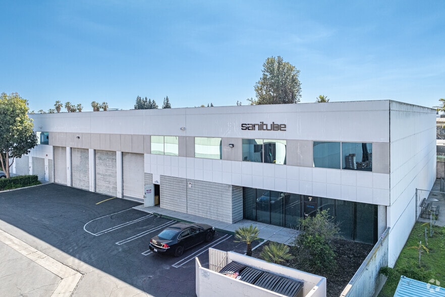 More Photos Of 7825 Somerset Blvd, Paramount Unknown For Lease