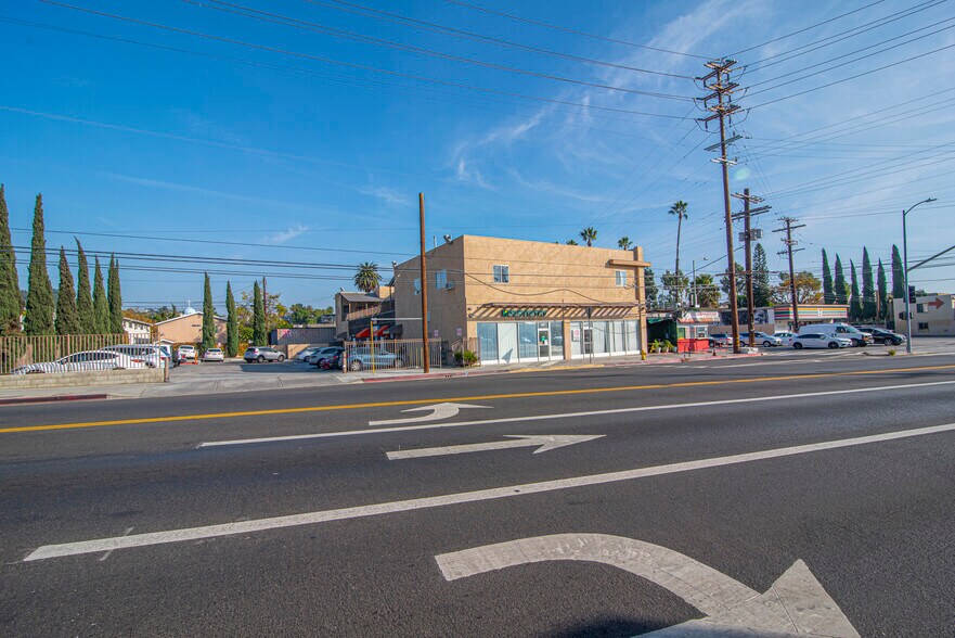 More Photos Of 1110-1114 N Virgil Ave, Los Angeles Storefront Retail Residential For Sale