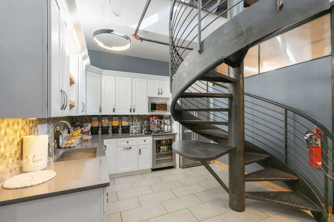 More Photos Of 1444 Blake St, Denver Office For Lease