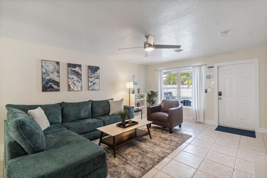 More Photos Of 1520 NE 51st St, Fort Lauderdale Apartments For Sale