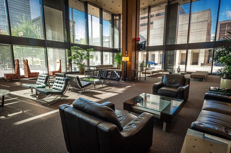 More Photos Of 101 S 5th St, Louisville Office For Lease