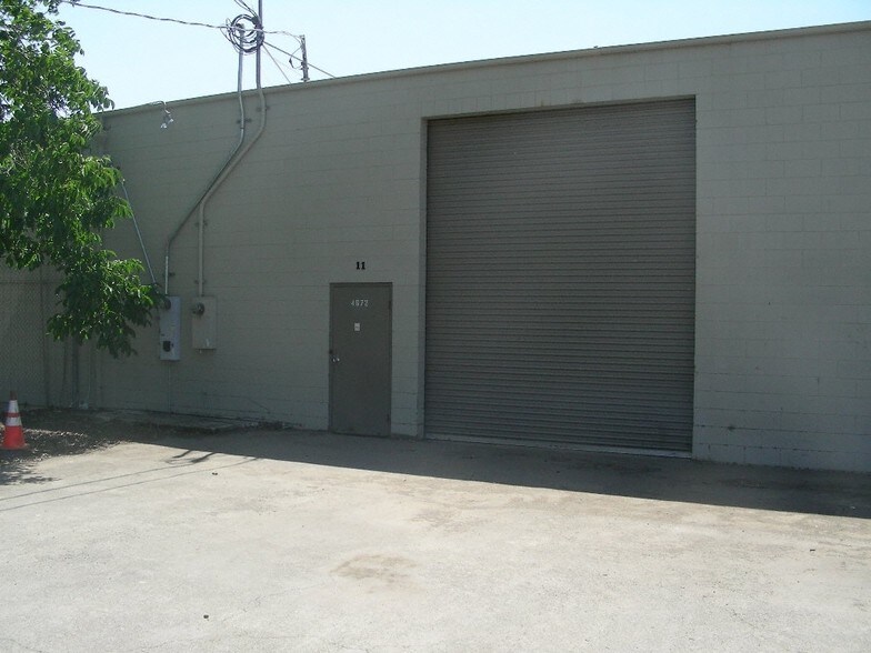 Primary Photo Of 4672 E Waterloo Rd, Stockton Warehouse For Lease