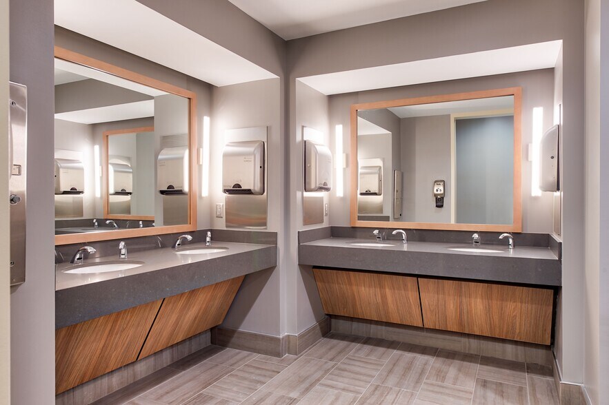 More Photos Of 8529 Six Forks Rd, Raleigh Office For Lease