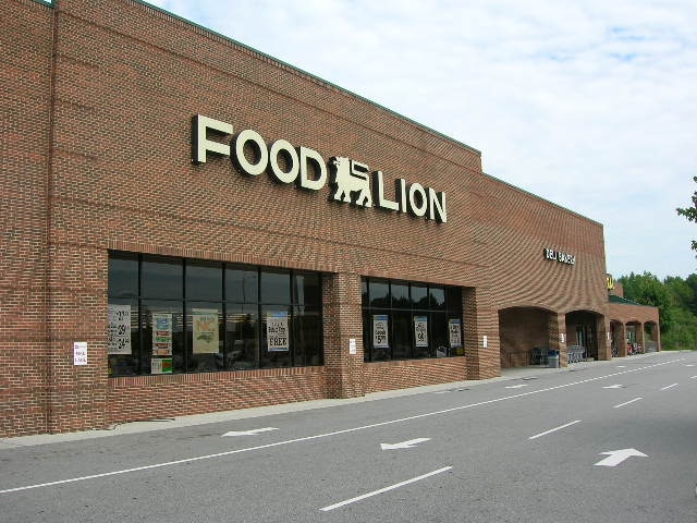 More Photos Of 3904-3946 Bishop Rd, Rocky Mount Storefront For Lease