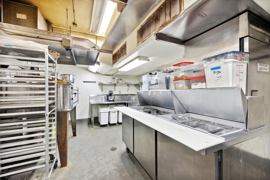 More Photos Of 117 Chestnut St, Philadelphia Apartments For Lease