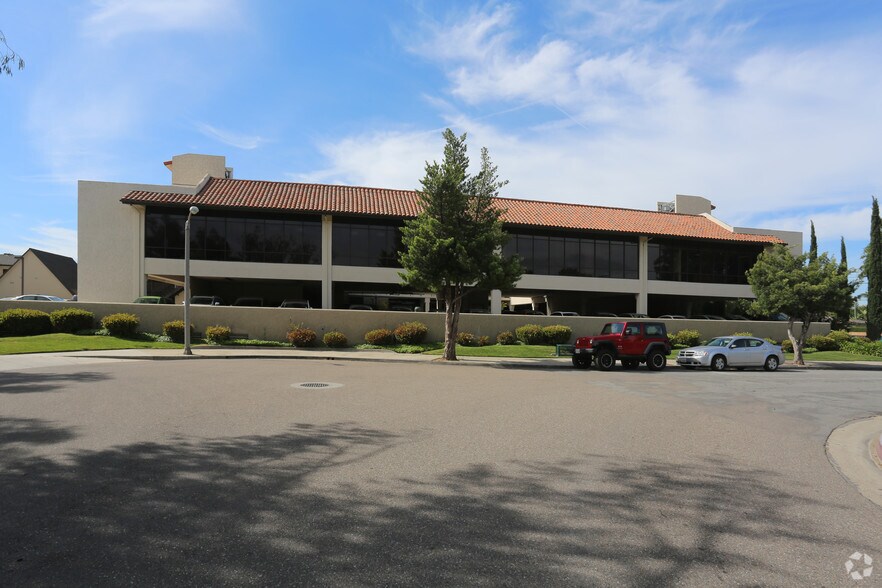 More Photos Of 801 E Chapman Ave, Fullerton Medical For Lease