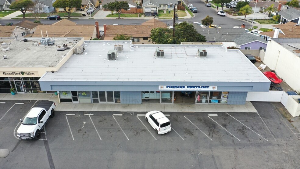 More Photos Of 17055 Newland St, Huntington Beach Unknown For Lease