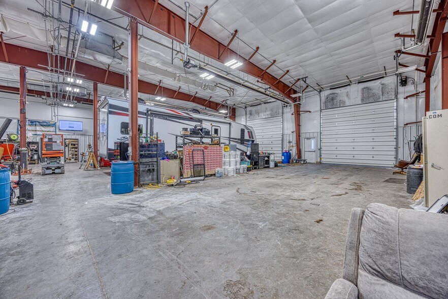 More Photos Of 3928 Tri Hill Frontage Rd, Great Falls Auto Dealership For Sale