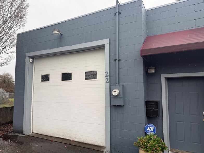 More Photos Of 22 49th St NE, Auburn Distribution For Sale