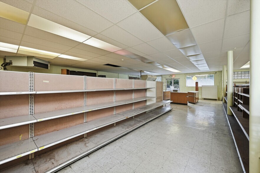 More Photos Of 3794 CA-20, Nice General Retail For Sale