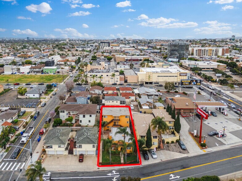 More Photos Of 3814-3818 Boundary St, San Diego Apartments For Sale