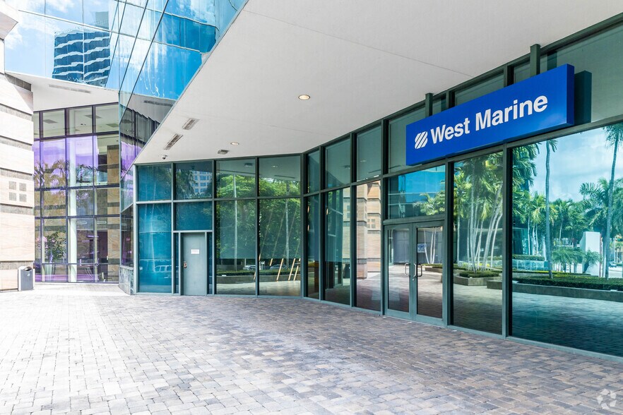 More Photos Of 1 E Broward Blvd, Fort Lauderdale Office For Lease