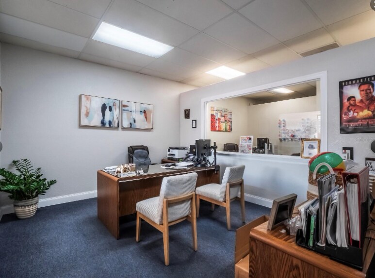 More Photos Of 3800-3822 Edgewater Dr, Orlando Unknown For Lease