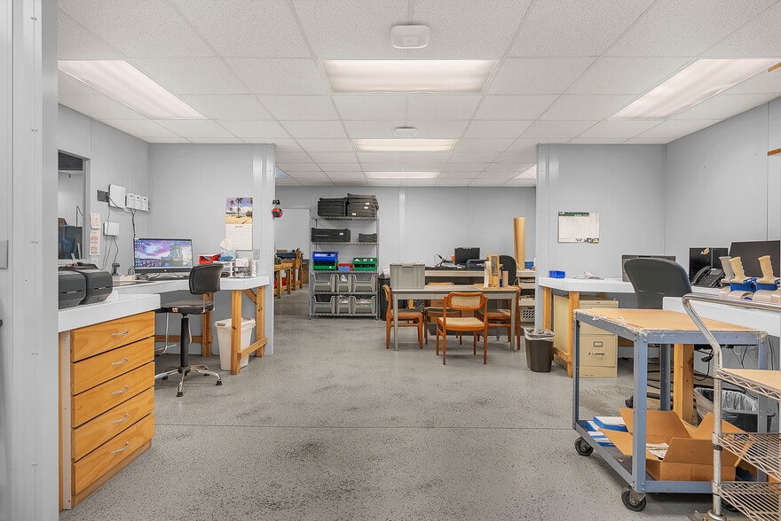 More Photos Of 197 Alder Dr, North Aurora Warehouse For Sale