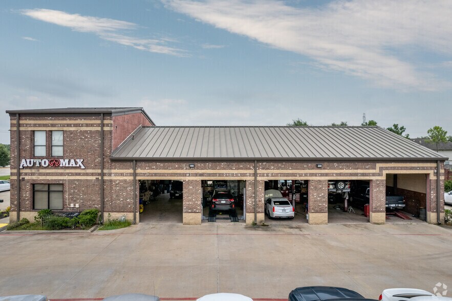More Photos Of 3007 Texas Pky, Missouri City Auto Repair For Lease
