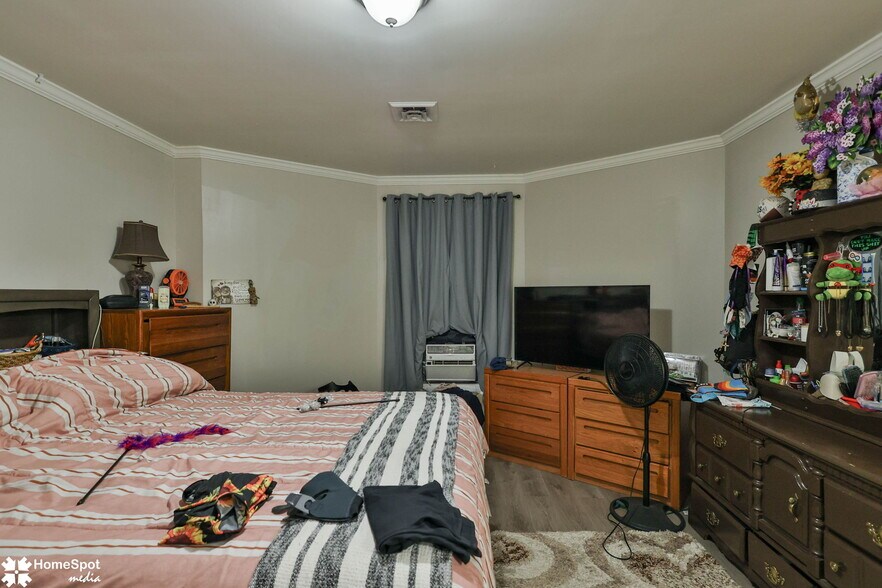 More Photos Of 1337 Washington St, Easton Multifamily For Sale