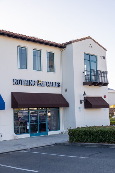 More Photos Of 1746 S Victoria Ave, Ventura Unknown For Lease