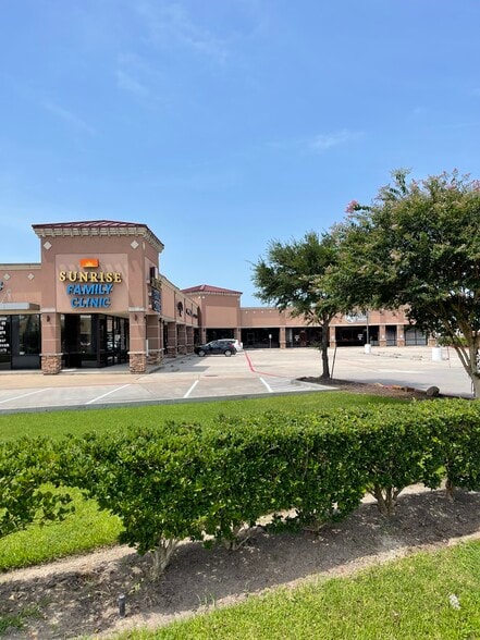 More Photos Of 6725 Atascocita Rd, Humble Unknown For Lease