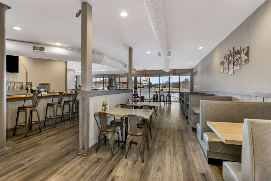 More Photos Of 2235 Bauer Rd, Batavia Unknown For Lease