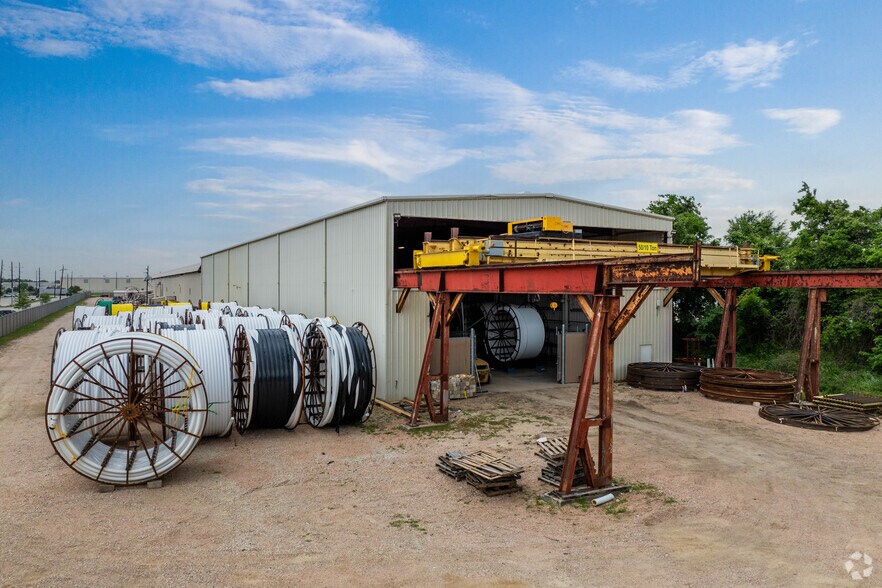 More Photos Of 11317 Cash Rd, Stafford Warehouse For Sale