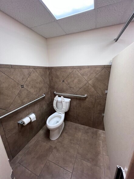 More Photos Of 9393 Old Highway 54, New Bloomfield Daycare Center For Sale