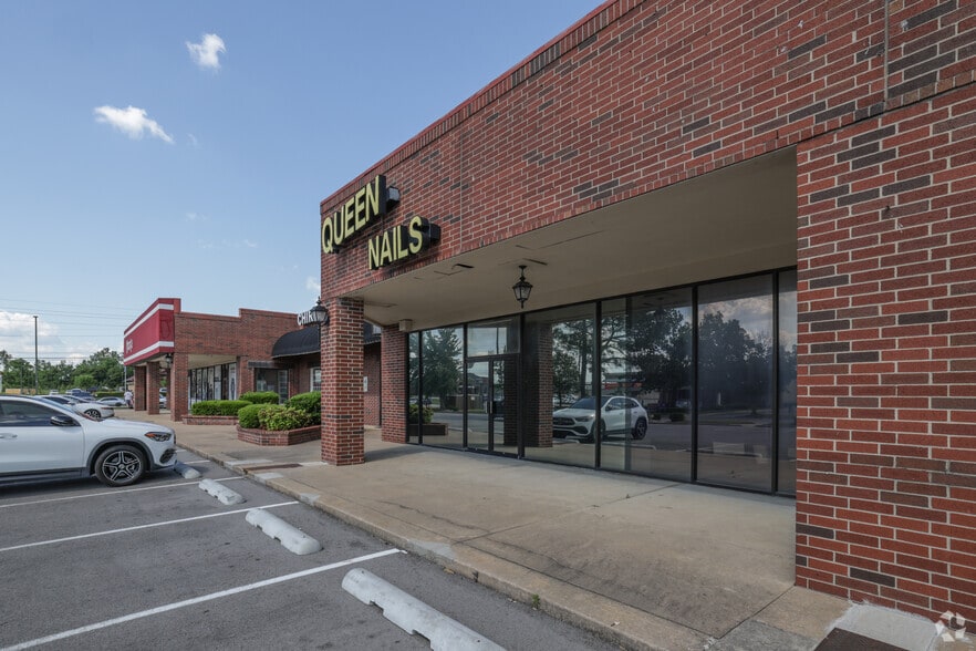 More Photos Of 697-845 N Aspen Ave, Broken Arrow Unknown For Lease