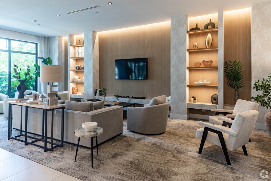 More Photos Of 345 Banyan Blvd, West Palm Beach Apartments For Lease