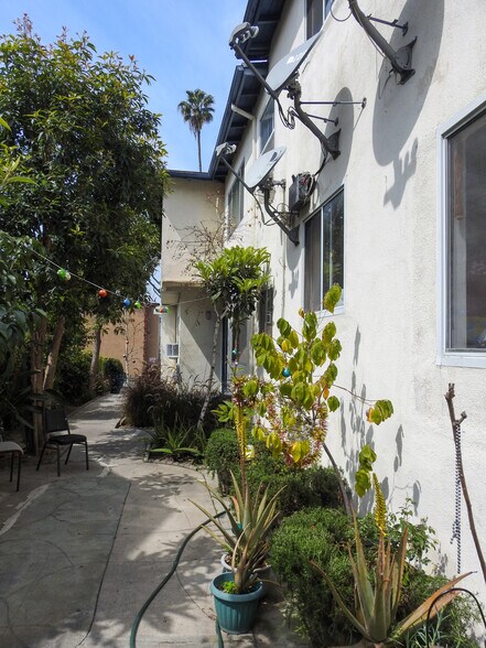 More Photos Of 234 S Normandie Ave, Los Angeles Apartments For Sale