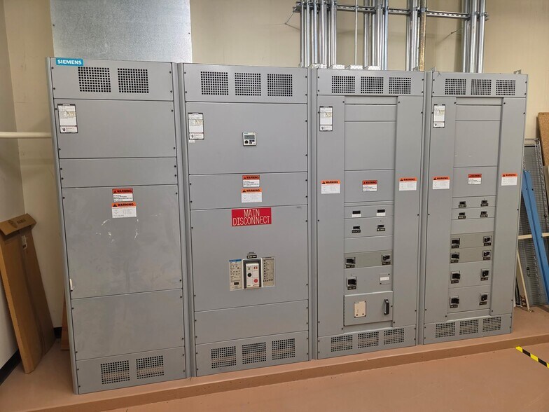 More Photos Of 1550 Innovation Way, Hartford Flex For Lease
