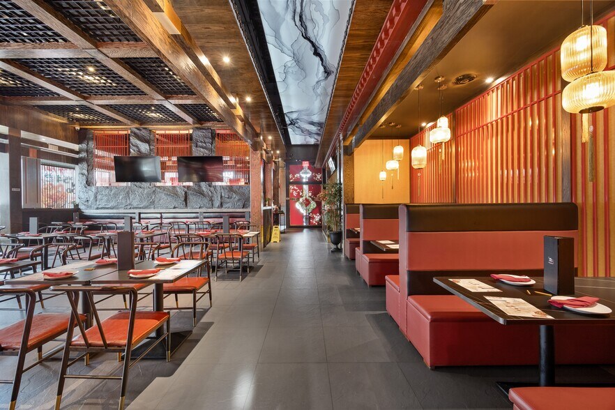 More Photos Of 45 Carmans Rd, Massapequa Restaurant For Sale