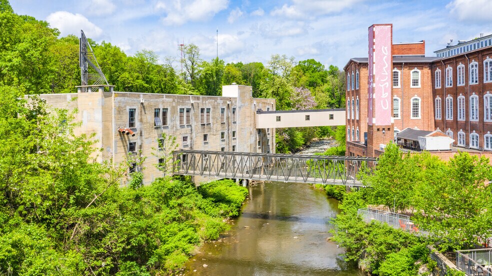 More Photos Of 3000 Falls Rd, Baltimore Office For Lease