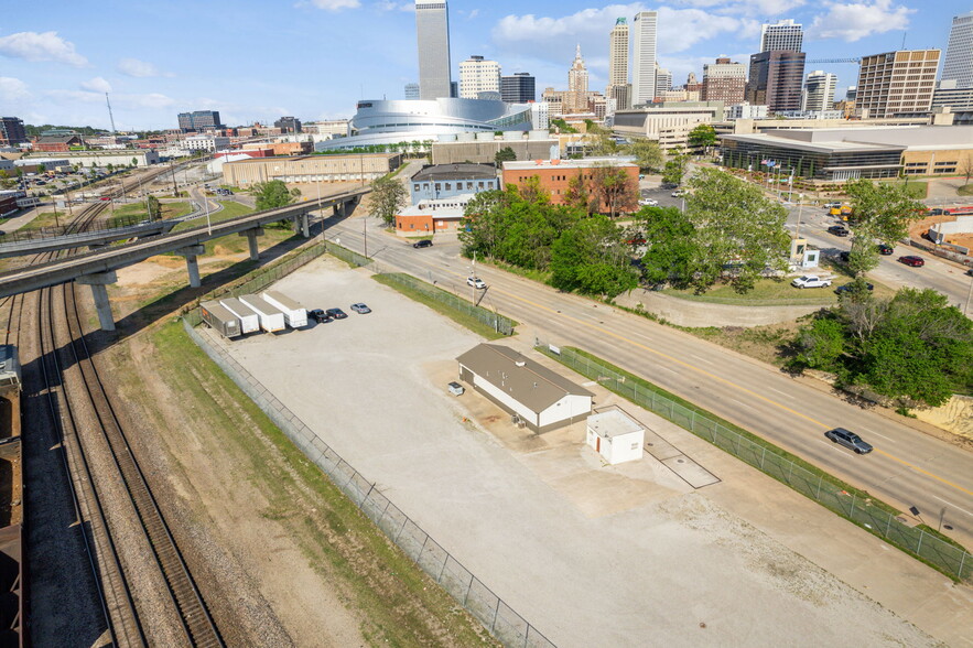 More Photos Of 212 W Heavy Traffic Way, Tulsa Manufacturing For Lease
