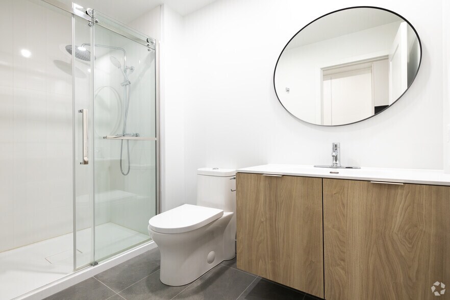 More Photos Of 1230 Rue Bishop, Montréal Apartments For Sale