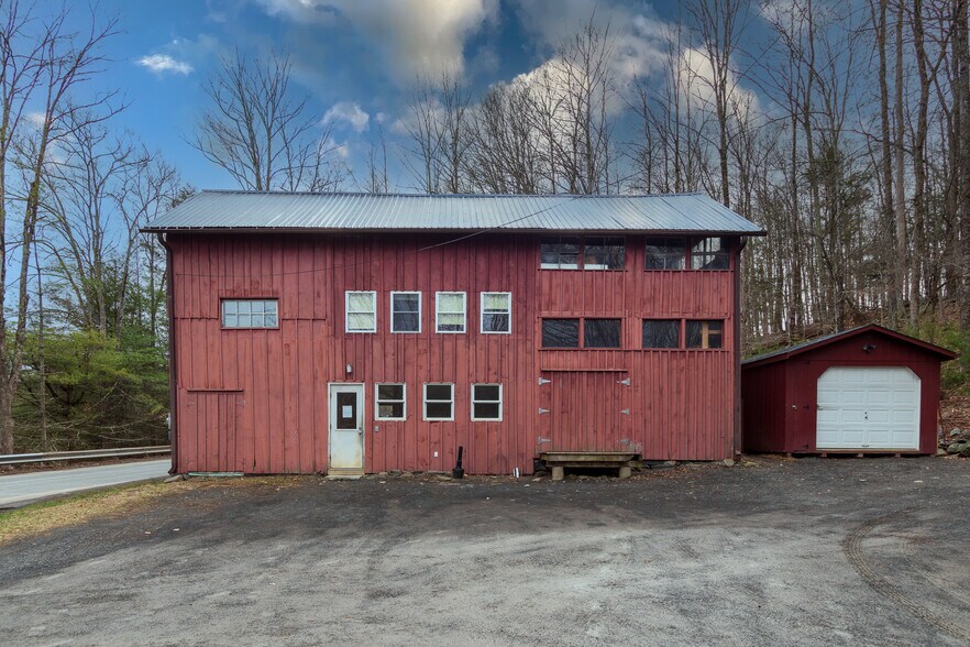 Primary Photo Of 96 Vly Atwood Rd, Stone Ridge Light Manufacturing For Lease