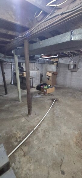 More Photos Of 4502 Fegenbush Ln, Louisville Specialty For Sale