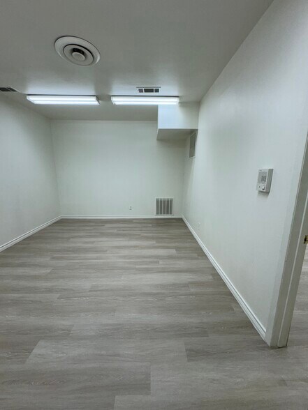 More Photos Of 3606 Marvin D Love Fwy, Dallas Medical For Lease