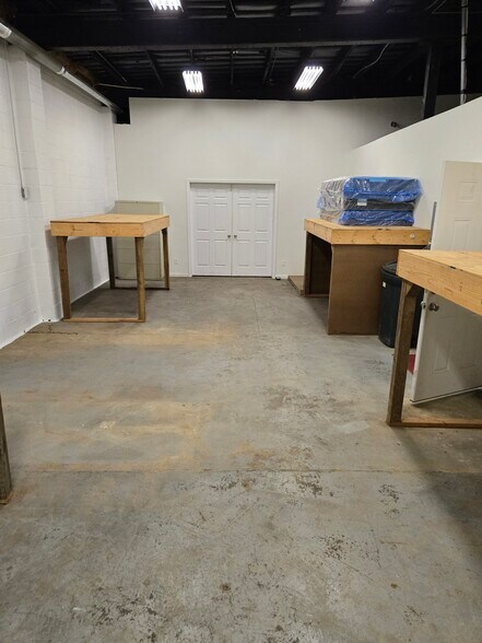 More Photos Of 1315 S Water Ave, Gallatin Freestanding For Lease