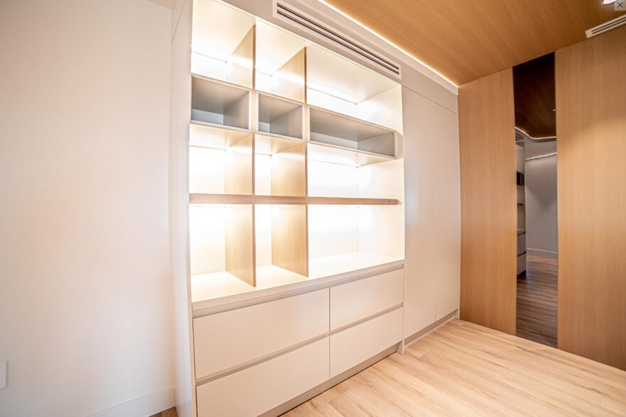 More Photos Of 6388 No. 3 Rd, Richmond Office For Sale